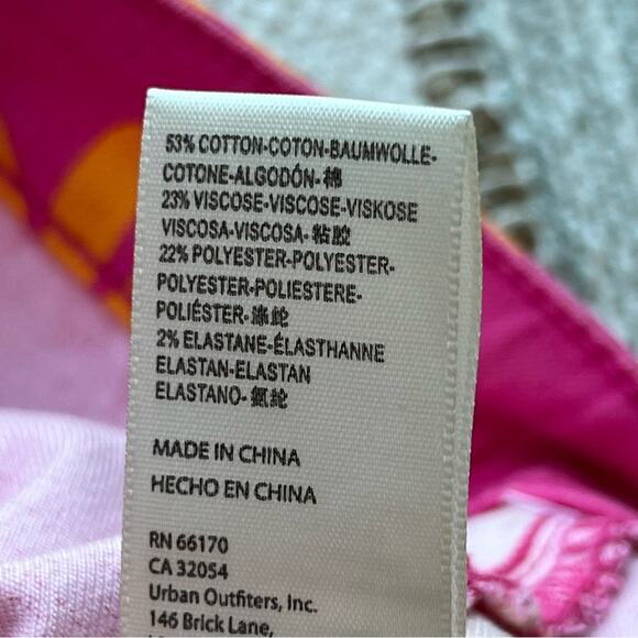 Free People Pink Lipstick Combo Floral Print High Rise Flare Jeans Women’s 28 - Picture 9 of 13